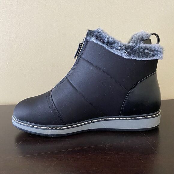 WHITE MOUNTAIN Women's Shoes Tamarin Puffer Ankle Bootie - Picture 5 of 7